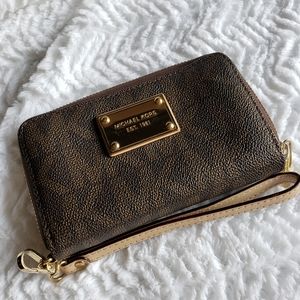 Michael Kors Wristlet